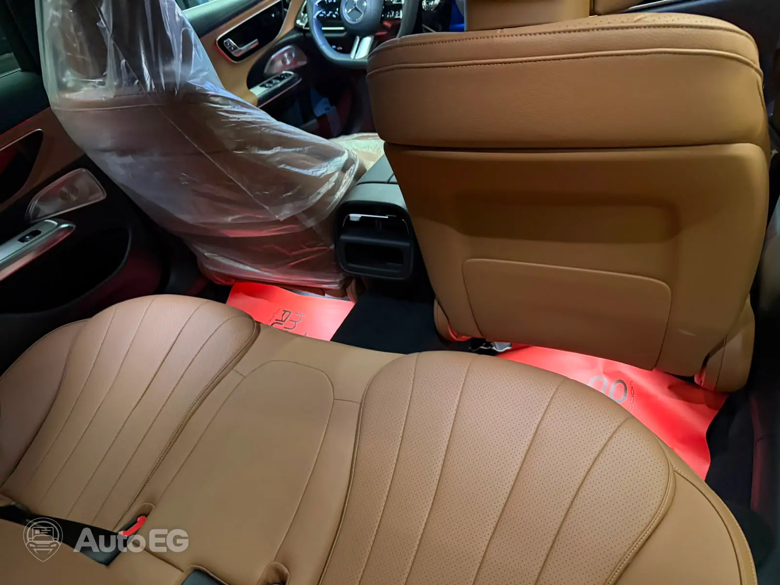 Mercedes-Benz E200 كسر زيرو – الصورة 14 من 14